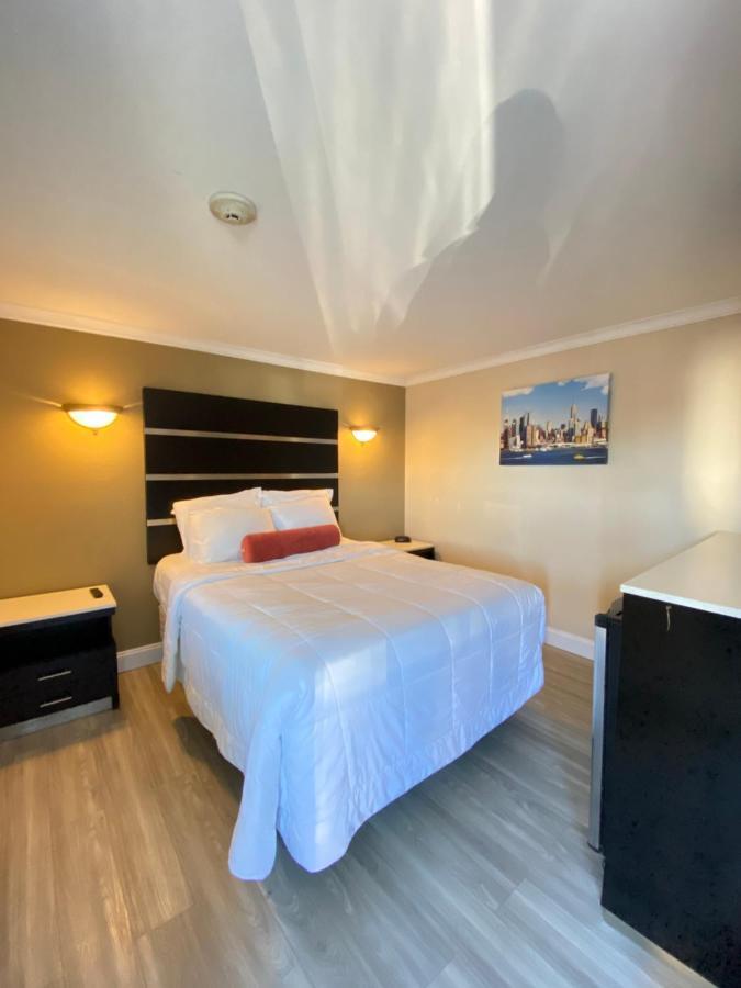 Relax Inn North Babylon Luaran gambar