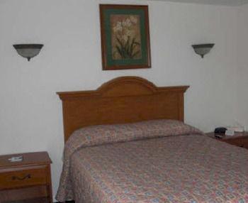 Relax Inn North Babylon Luaran gambar